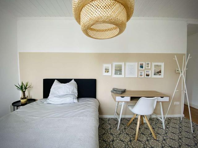 Helle 3 Zimmer Altbauwohnung mit Loggia in Stuttgart Wangen – Ideal für Familie oder WG