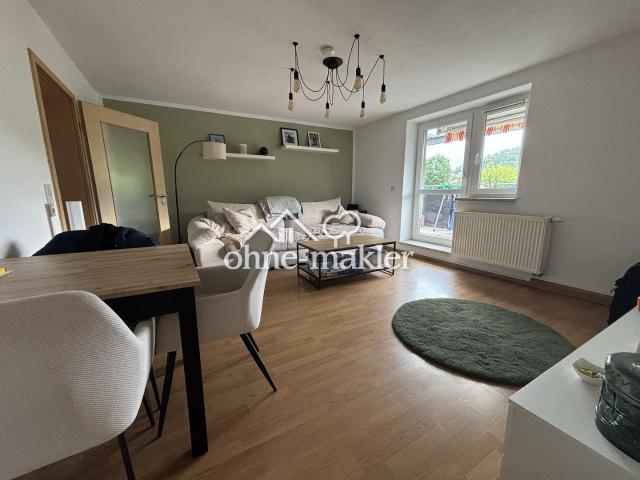 Helle 3 Zimmer Dachgeschosswohnung mit Balkon & Einbauküche – Haustiere erlaubt