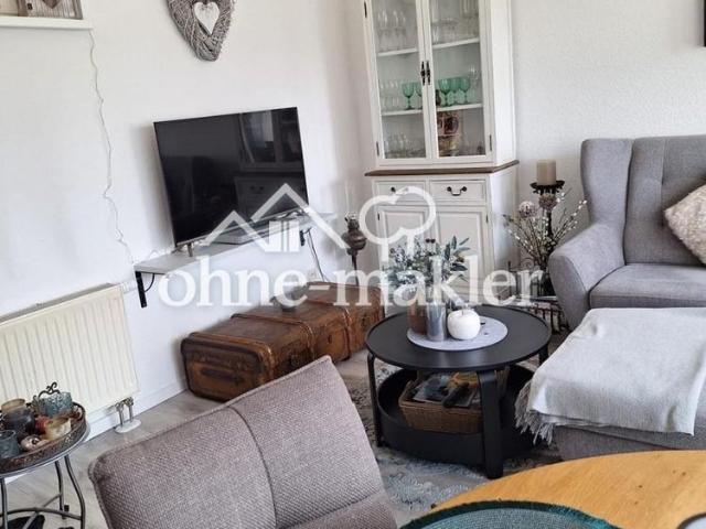 Helle 3 Zimmer Dachgeschosswohnung mit Balkon und Parkplatz in Ludwigsfelde Genshagen