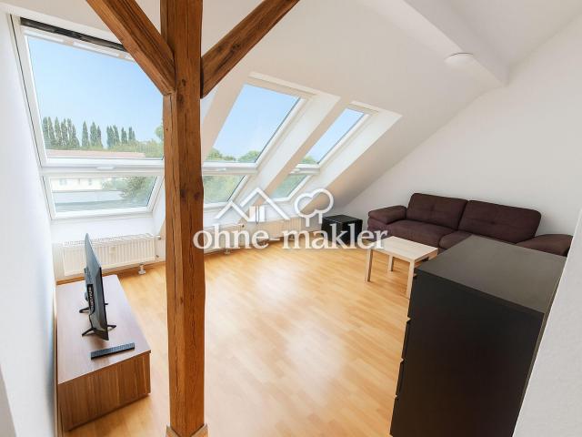 Helle 3 Zimmer Dachgeschosswohnung mit ca. 100 m² – für Familie oder WG