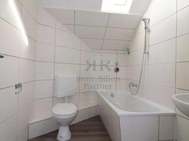 Helle 3 Zimmer Dachgeschosswohnung in Bochum Wattenscheid!