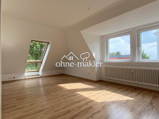 Helle 3 Zimmer Dachgeschosswohnung in Bremerhaven Lehe