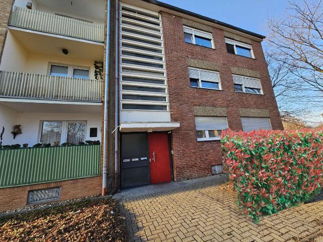 Helle 3 Zimmer EG Wohnung in Dürwiß