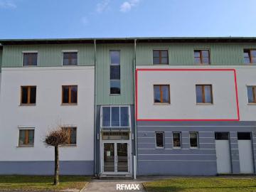 Helle 3 Zimmer Eigentumswohnung mit Loggia