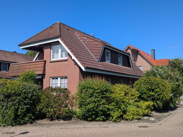 Helle 3 Zimmer Eigentumswohnung in ruhiger Toplage mit Südloggia und Carport – provisionsfrei