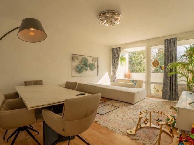 Helle 3 Zimmer Erdgeschosswohnung inkl. 3 Bakone