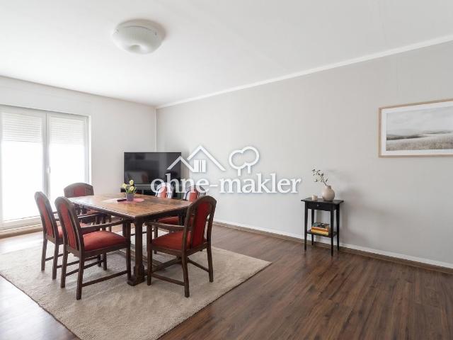 Helle 3 Zimmer Erdgeschosswohnung mit Terrasse und EBK ca. 110 m², neuwertig