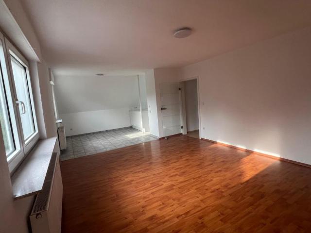 helle 3 Zimmer Küche Bad mit Bürozimmer im Zweifamilienhaus in Gt Kattenstroth