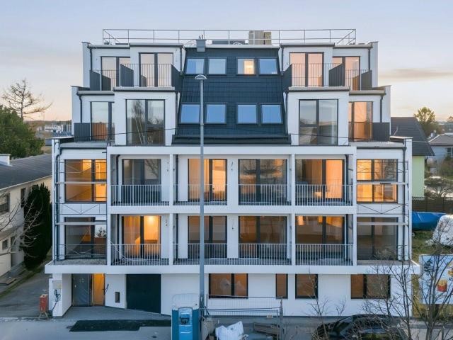 Helle 3 Zimmer Neubauwohnung mit 9 m² Sonnenbalkon in gefragter Eßlinger Lage