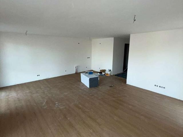 Helle 3 Zimmer Neubauwohnung mit Balkon & Fußbodenheizung – Erstbezug 2027