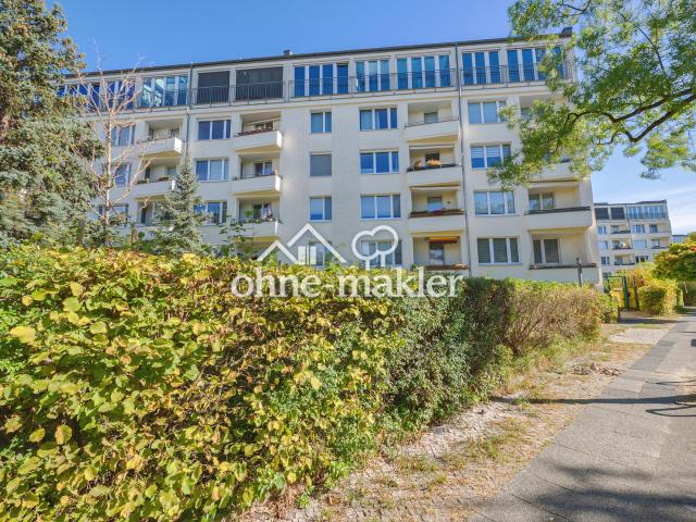 Helle 3 Zimmer Penthouse Wohnung in Westend inkl. Stellplatz