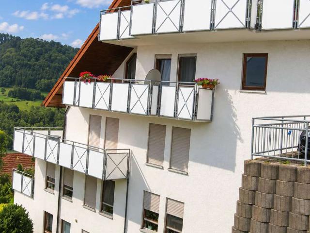 Helle 3 Zimmer Penthouse Wohnung mit Talblick am Künzelsauer Südhang
