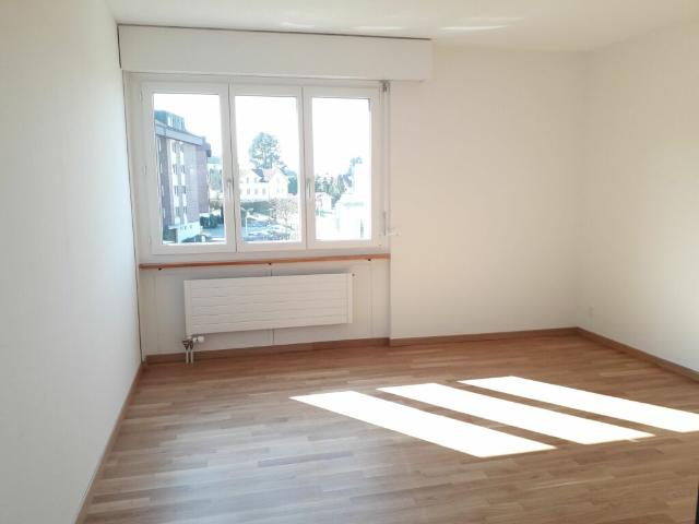 Helle 3 Zimmerwohnung im 2.OG