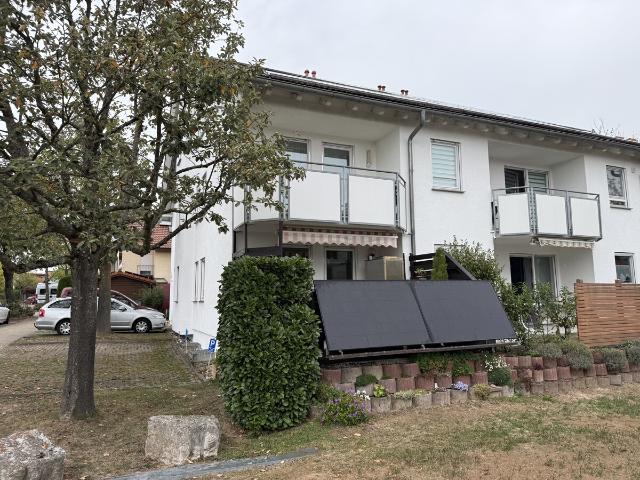 HELLE 3 ZIMMERWOHNUNG IM ERDGESCHOSS
