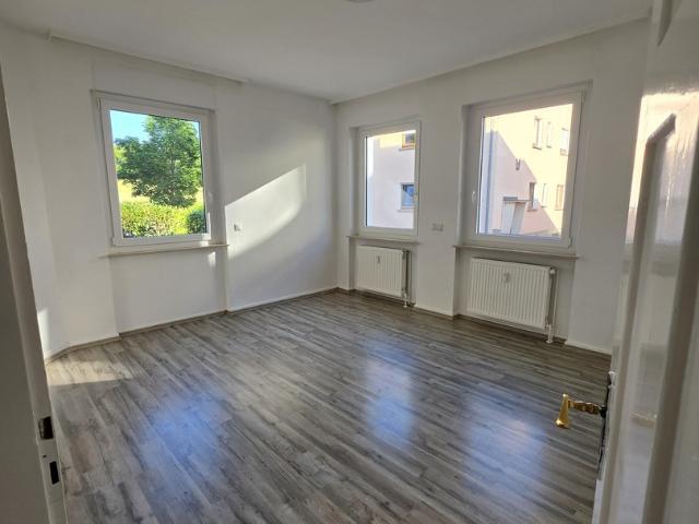Helle 3 Zimmerwohnung in ruhiger Lage. *BODENGLEICHE DUSCHE