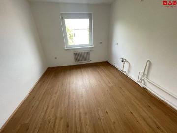 Helle 3 Zimmerwohnung mit Balkon!