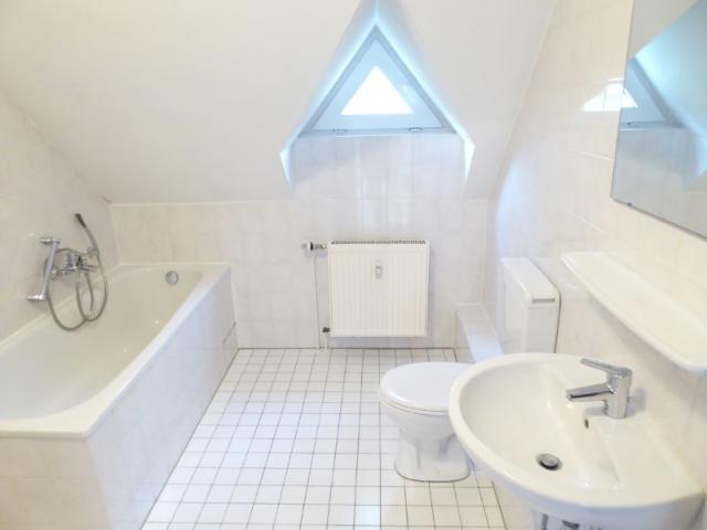 Helle 3 Zimmerwohnung mit Balkon
