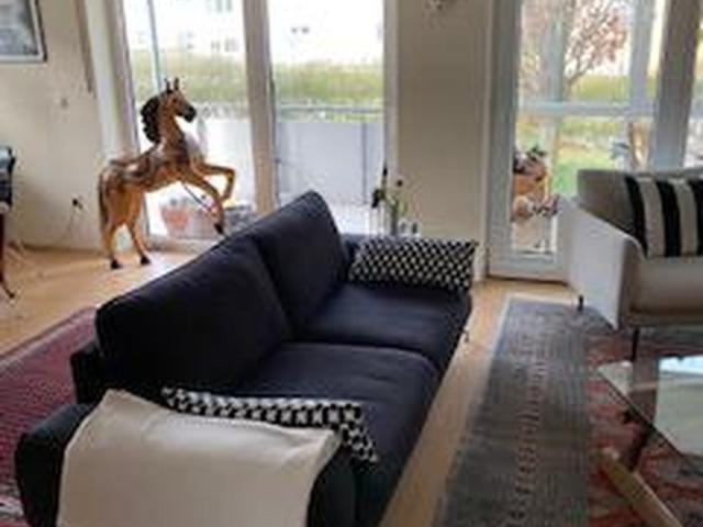 Helle 3 Zimmerwohnung mit Balkon,Wintergarten und Carport Stellplatz