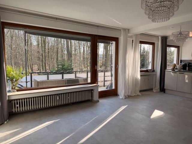 Helle 3 Zimmerwohnung mit Balkon, Dortmund Amsterdam Apartments for Rent