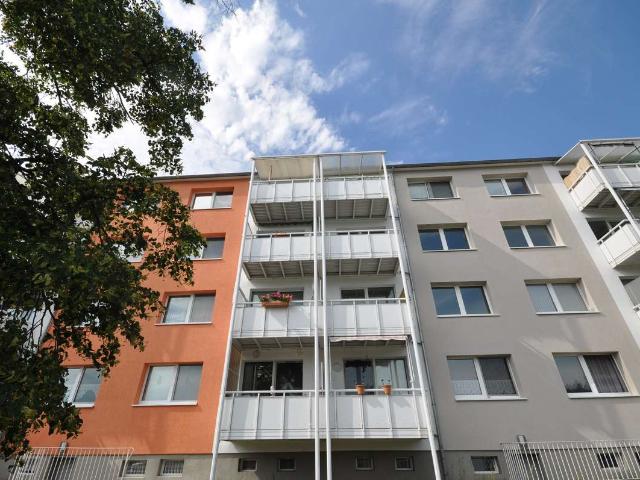 Helle 3 Zimmerwohnung mit Balkon in ruhiger Lage