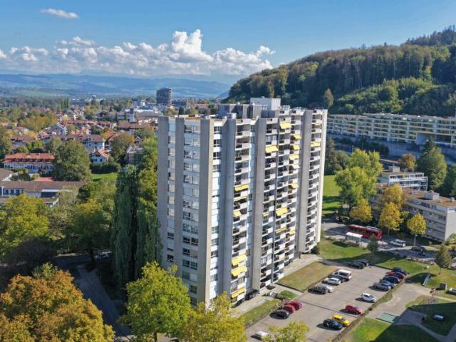 Helle 3 Zimmerwohnung mit Berg und Stadtblick inklusive Einstellplatz