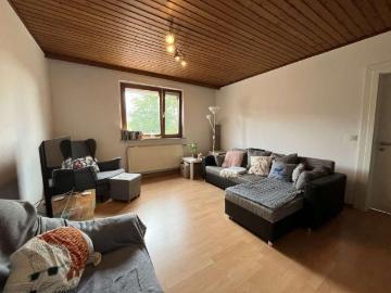 Helle 3 Zimmerwohnung mit Garten in Neustadt!