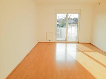 Helle 3 Zimmerwohnung mit großzügigem Balkon