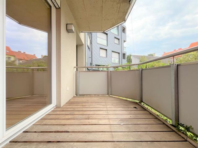 Helle 3 Zimmerwohnung mit sonniger Terrasse