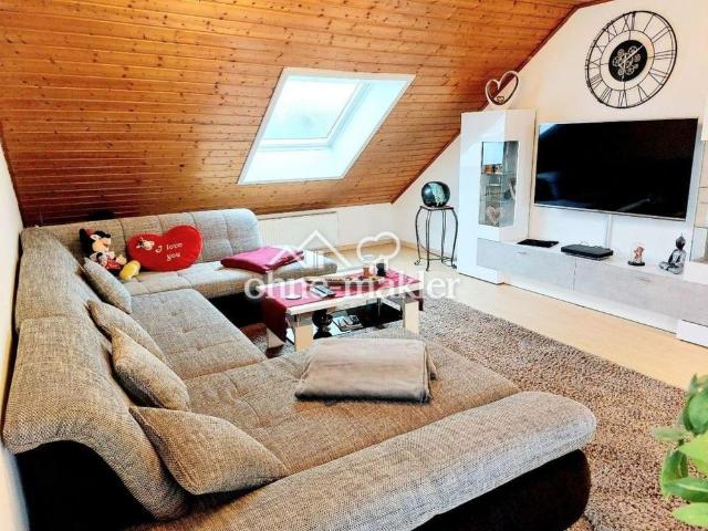 Helle 3 ZKB Wohnung in bester Lage von Dudenhofen mit offenem Essbereich, Badewanne und Süd Balkon