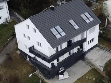 Helle 3 1/2 Zimmer Wohnung mit Balkon