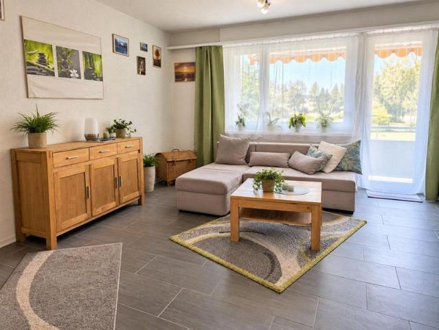 Helle 3.5Zi Wohnung mit Balkon