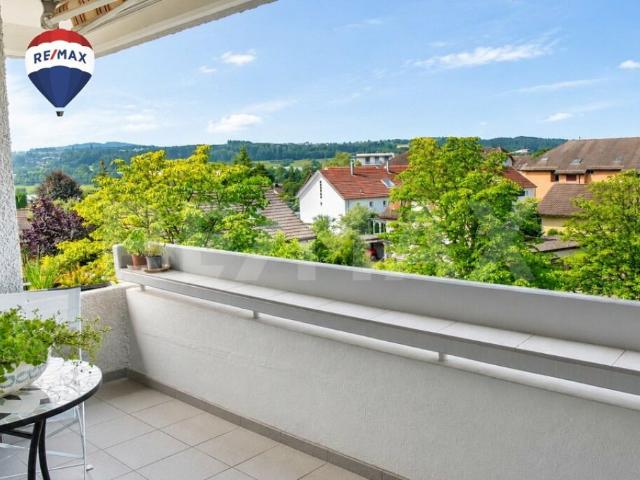 Helle 3.5 Zi. Eigentumswohnung mit Balkon an ruhiger Wohnlage