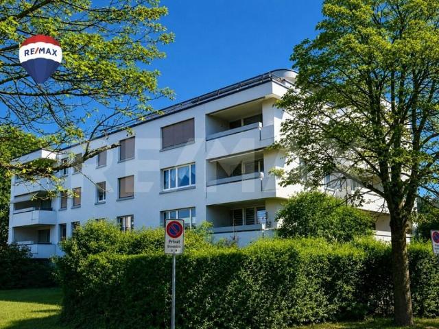 Helle 3.5 Zi. Eigentumswohnung mit Balkon an ruhiger Wohnlage