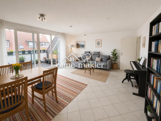 Helle 3,5 Zimmer Maisonette Wohnung mit Dachterrasse, TG Stellplatz und guter ÖPNV Anbindung