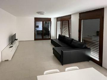 Helles 3,5 Zimmer Haus mit Garten in Vernate