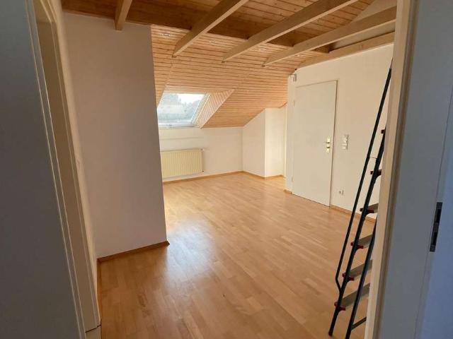 Helle 3,5 Zimmer DG Wohnung mit viel Stauraum in Paderborn