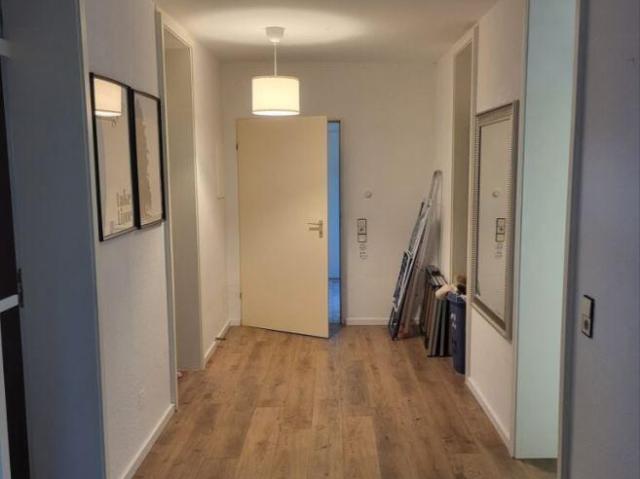 Helle 3,5 Zimmer Souterrainwohnung in Dortmund Hombruch
