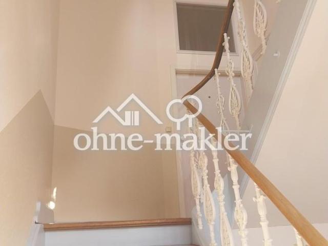 Helle 3,5 Zimmer Wohnung 96 qm mit Südbalkon, Garage, saniertem Bad