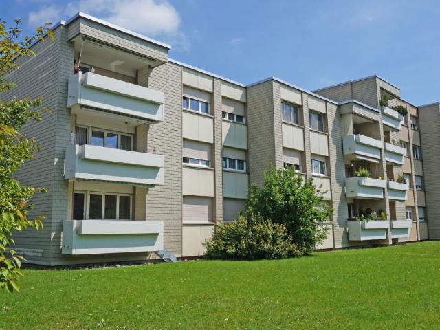 Helle 3.5 Zimmer Wohnung an ruhiger Lage, grenzend an die Stadt Wil