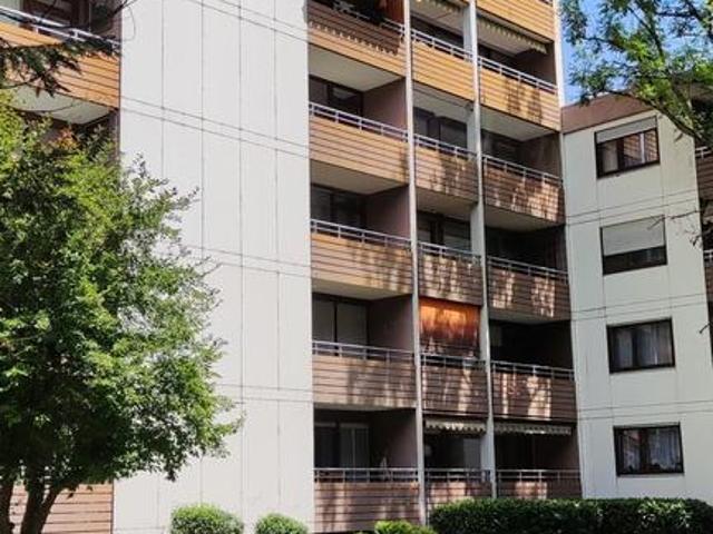 Helle 3,5 Zimmer Wohnung beim Kuhsee mit Südloggia TG