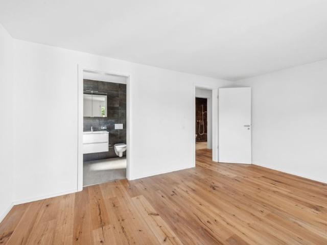 Helle 3.5 Zimmer Wohnung im 1. OG mit toller Aussicht! Leuggern
