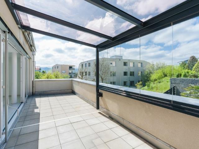 Helle 3.5 Zimmer Wohnung in grüner Umgebung