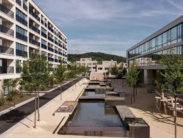 Helle 3.5 Zimmer Wohnung in Seenähe