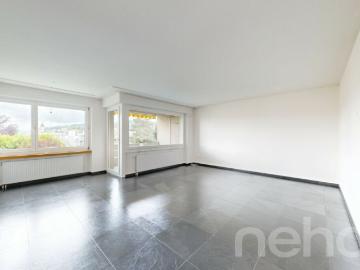 Helle 3.5 Zimmer Wohnung mit Balkon und Garage in Schönenwerd