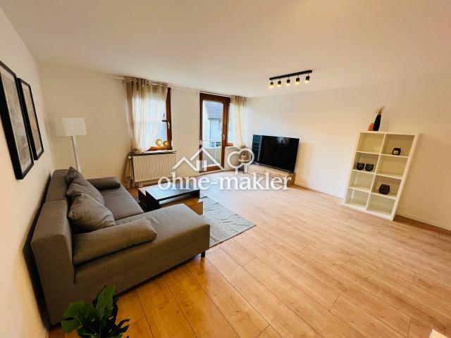 Helle 3,5 Zimmer Wohnung mit Balkon und Tiefgarage