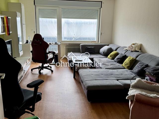 Helle 3,5 Zimmer Wohnung mit Balkon, Aufzug und neuem Badezimmer