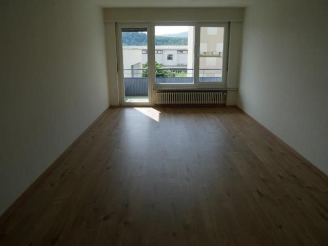 Helle 3.5 Zimmer Wohnung mit Balkon in Trimbach