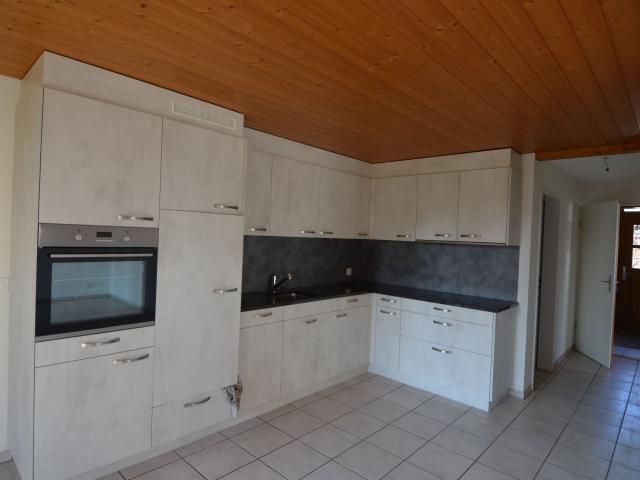 Helle 3.5 Zimmer Wohnung mit Balkon in Wiler b. Utzenstorf – ab Oktober 2026 verfügbar