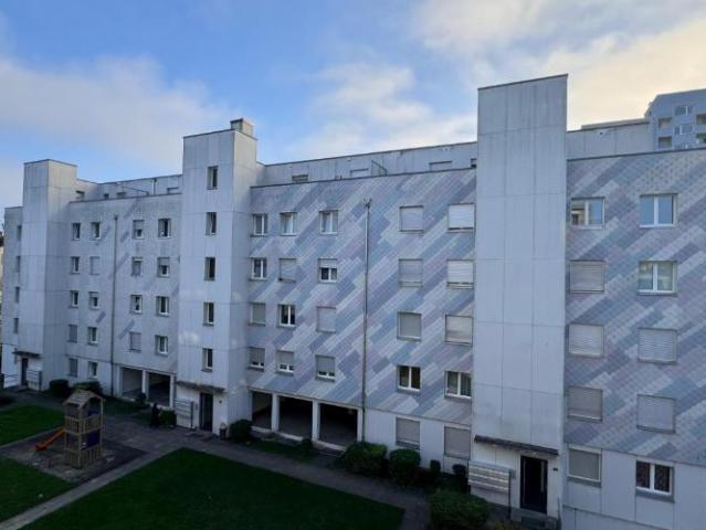 Helle 3.5 Zimmer Wohnung mit Balkon in Nidau