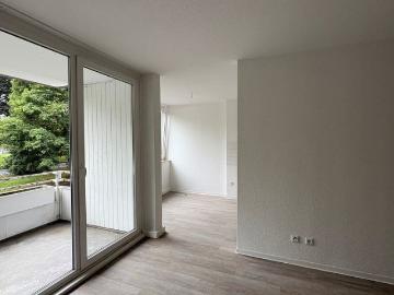 Helle 3,5 Zimmer Wohnung mit großzügiger Raumaufteilung